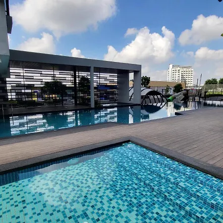 Sky Trees At Aeon Bukit Indah With Netflix And Wifi Apartment Johor Bahru Exterior photo